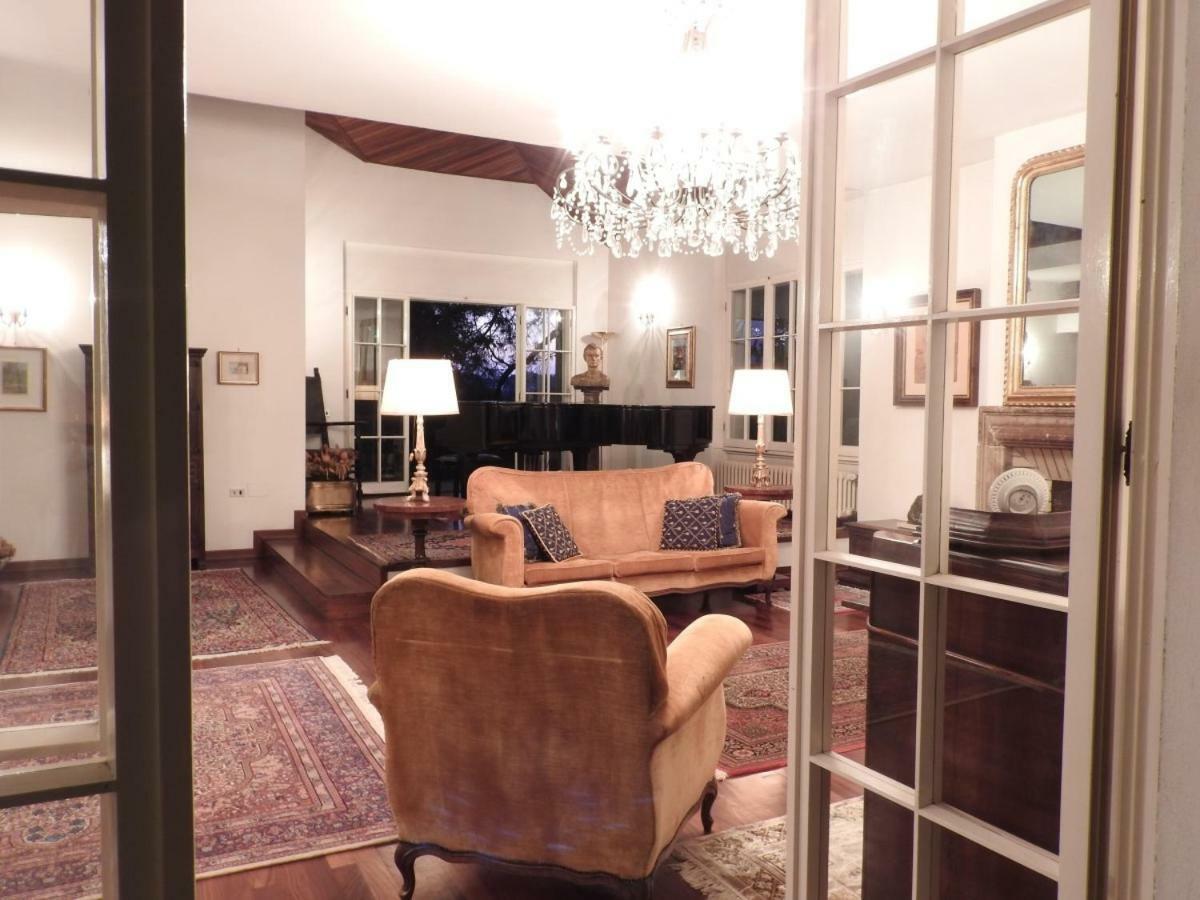 Villa Dall Acqua ペザロ エクステリア 写真