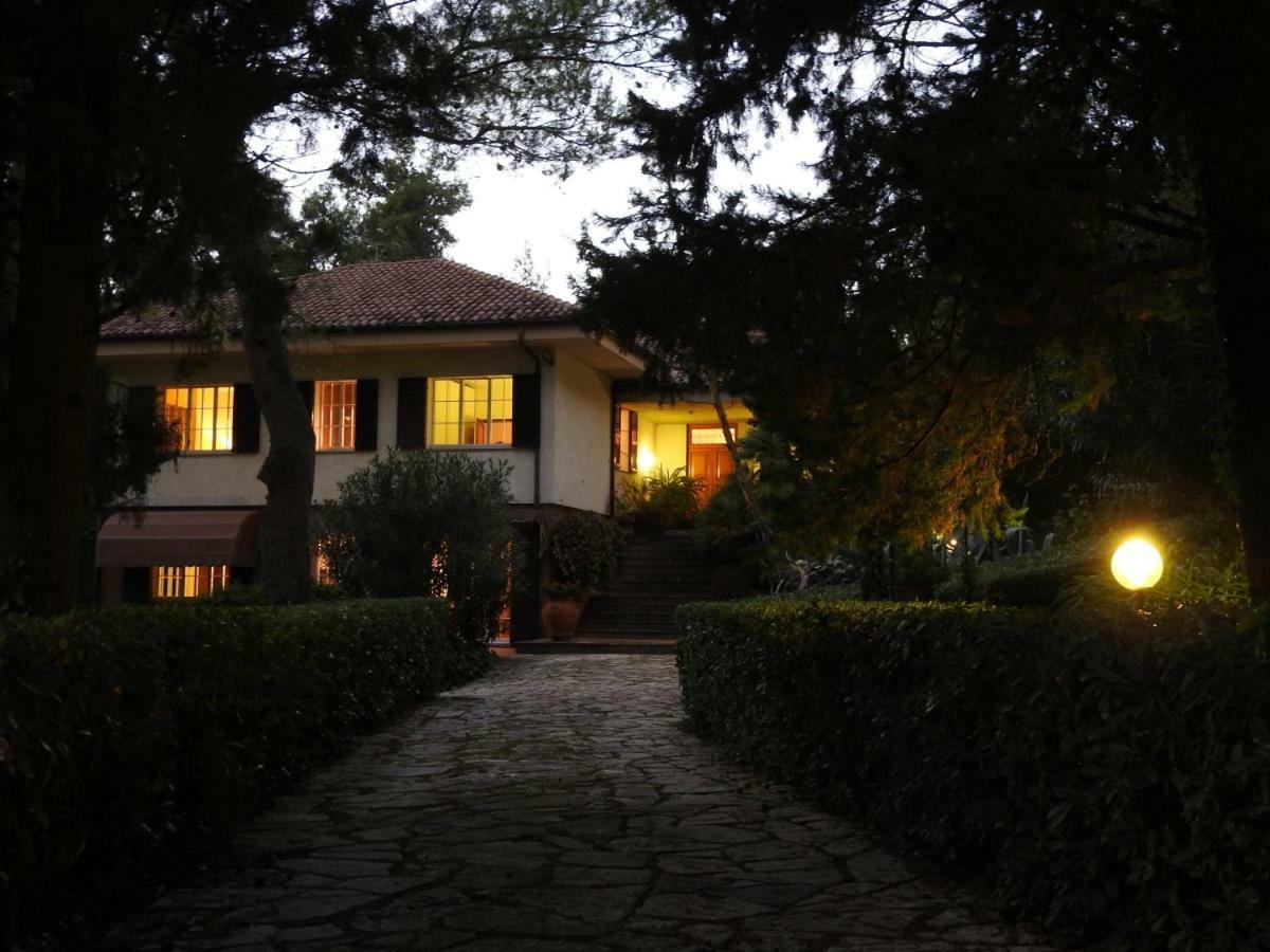 Villa Dall Acqua ペザロ エクステリア 写真